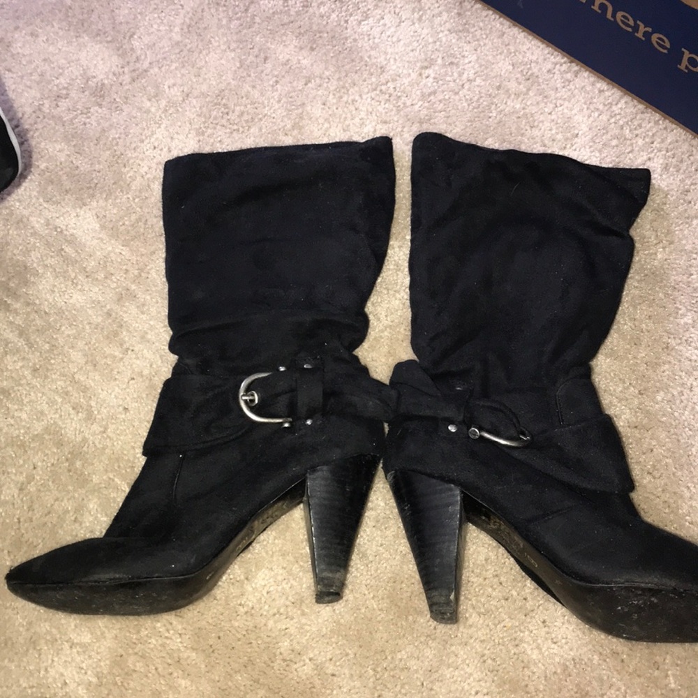Suede boots